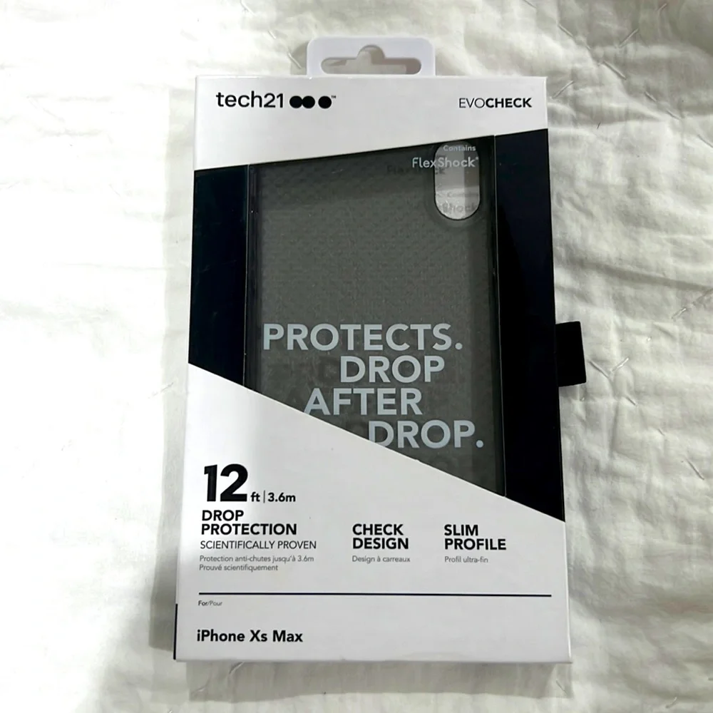 Brand New in Box tech21 EvoCheck Clear Black iphone case Xs Max